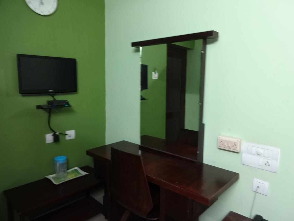Inn Delmon Residency 2*